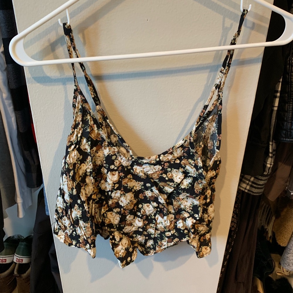 Floral print spaghetti strap crop top